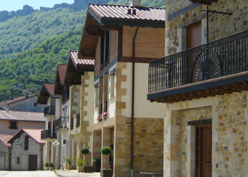 Lizarraga (Venta y alquiler de pisos, casas y otros inmuebles)